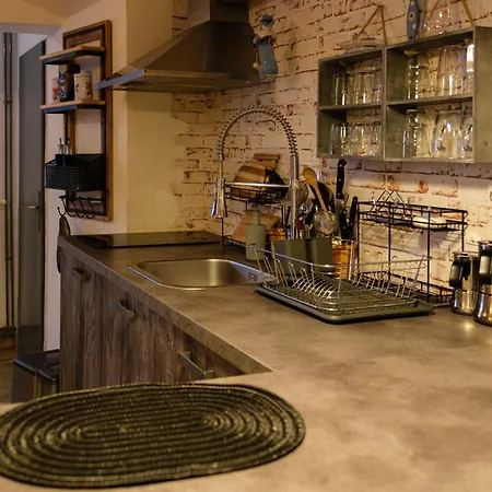 Lovely Nest Apartment *